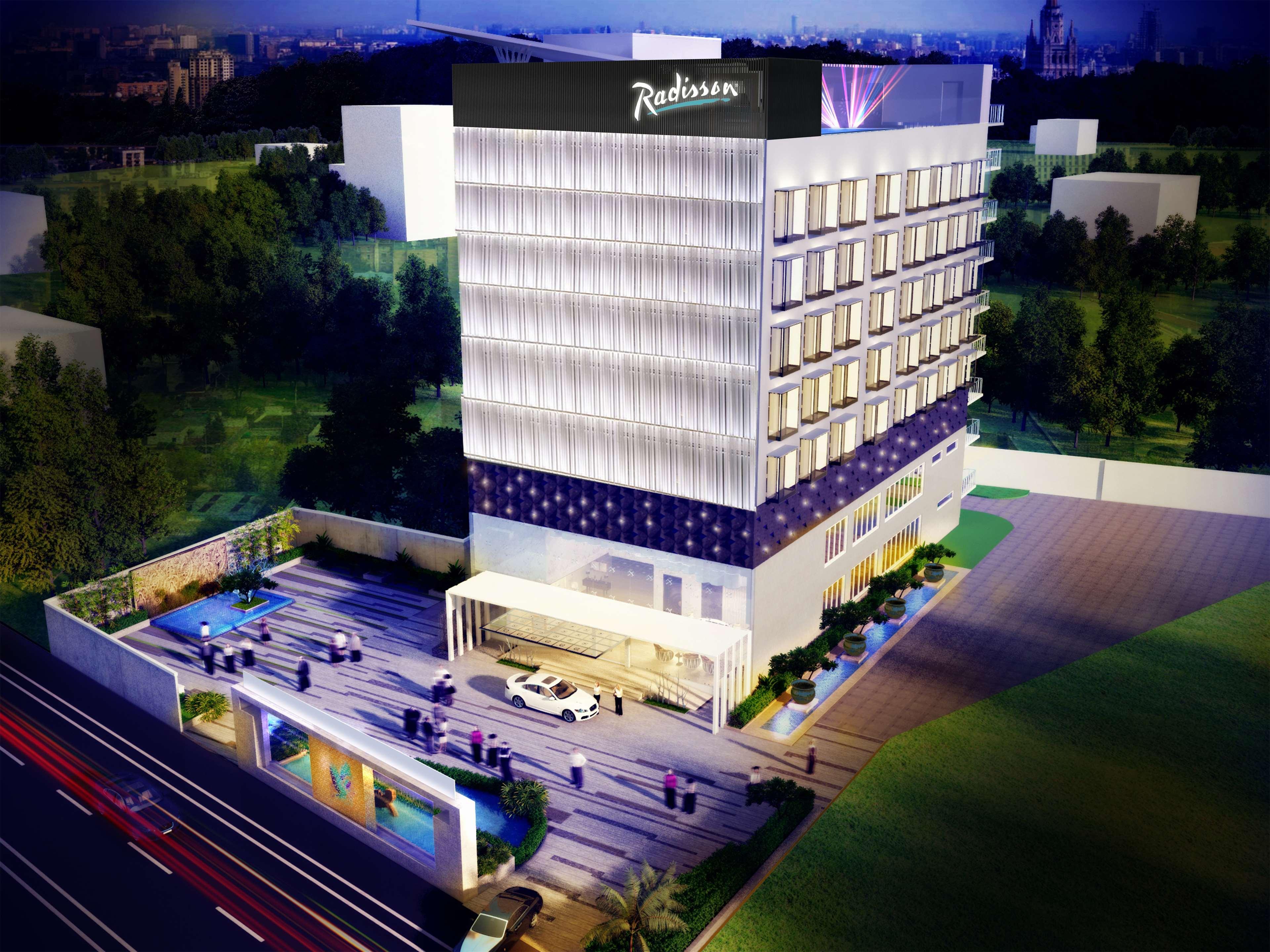Radisson Lucknow City Center Экстерьер фото